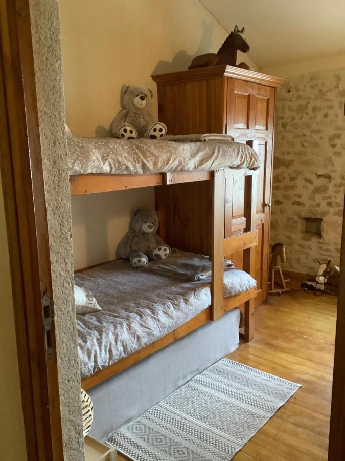 Gîte vallée magique Panissaud Le Grand-Madieu Extérieur photo